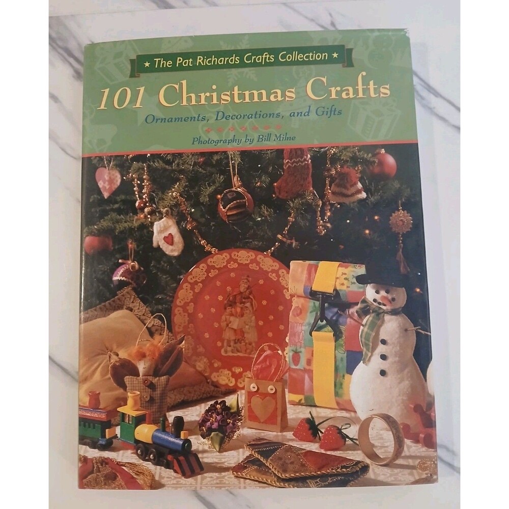 101 Christmas Crafts: Ornaments, Decorations, and Gifts by Richards, Pat